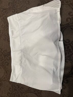 lululemon athletica White Women's Skirt